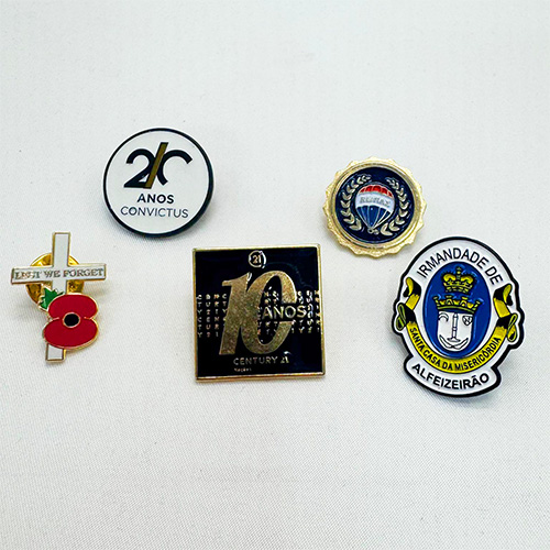 PINS ESMALTADOS